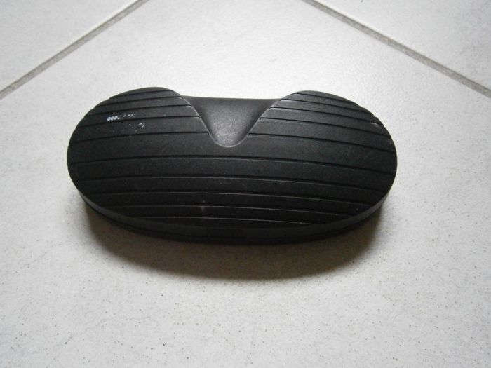 Etui à lunettes noir rigide enfant - photo numéro 3