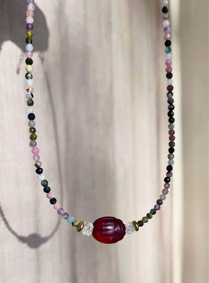 Collier amulette scarabée Grenat, Tourmalines et Cristal de Roche - photo numéro 4