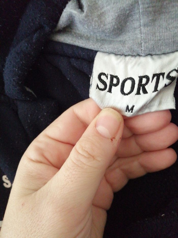 Pull à capuche - photo numéro 2