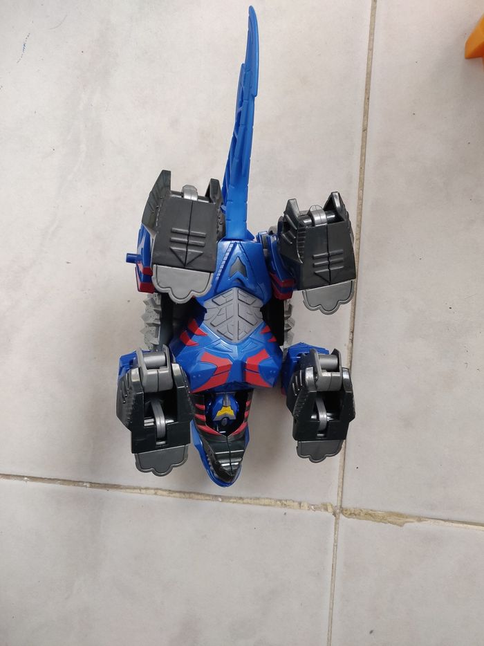 Dinosaures/dragons transformers - photo numéro 5