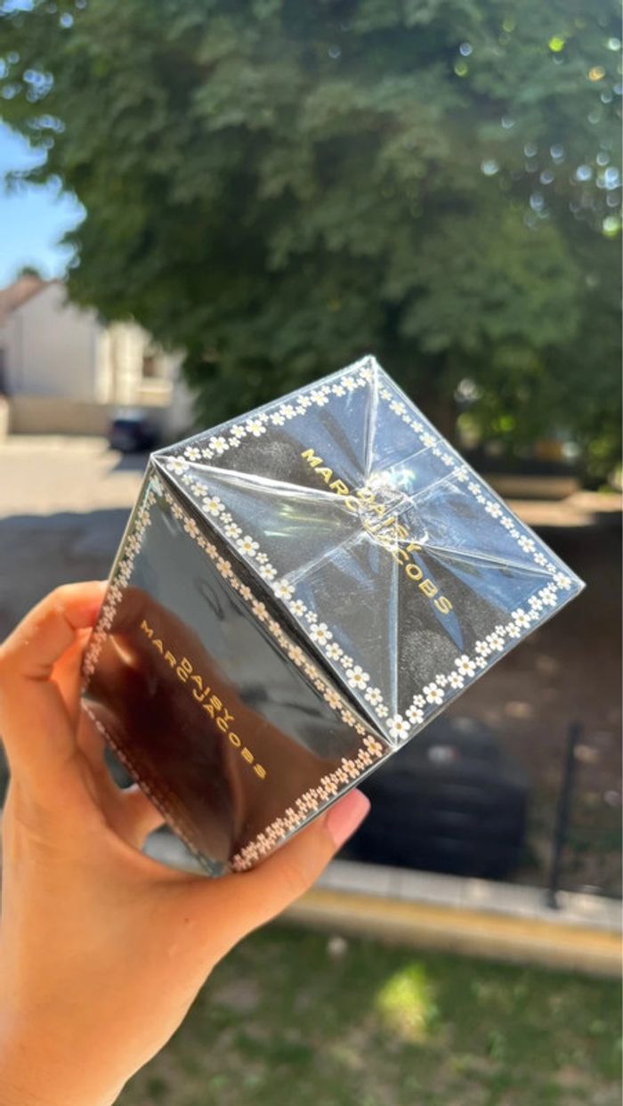 Parfum Daisy – Marc Jacobs - 100 ml - Neuf sous blister - photo numéro 4