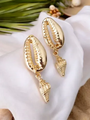 Boucles d'oreilles pendantes  - coquillage doré  - acier inoxydable 🌊