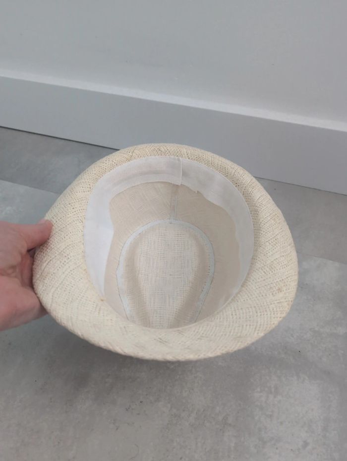 Chapeau beige ruban noir - photo numéro 3