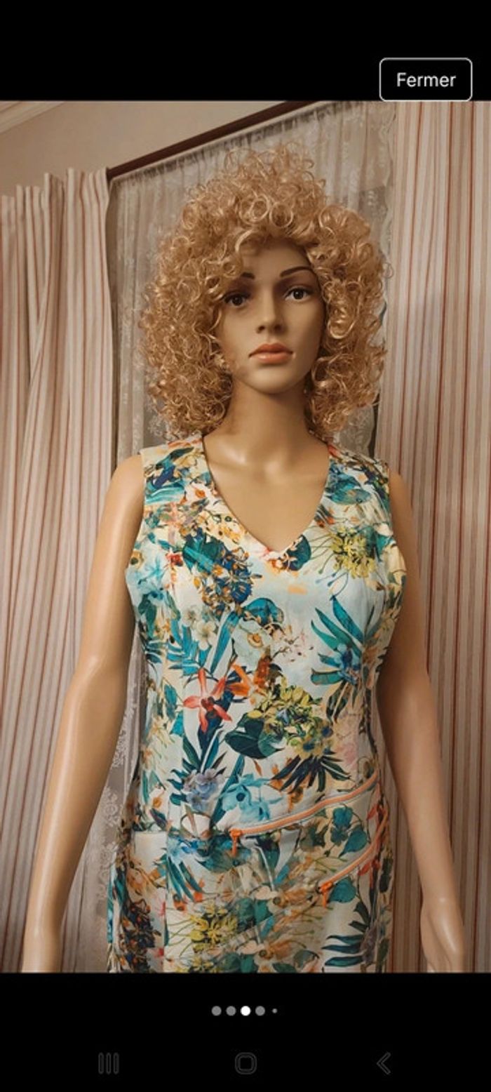 Robe Giovane taille be 40 IT 44 NL 38 - photo numéro 3