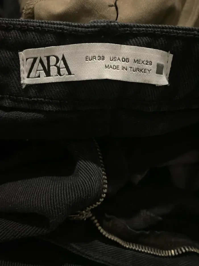 Jean Noir 3/4 Taille Haute Zara - photo numéro 5