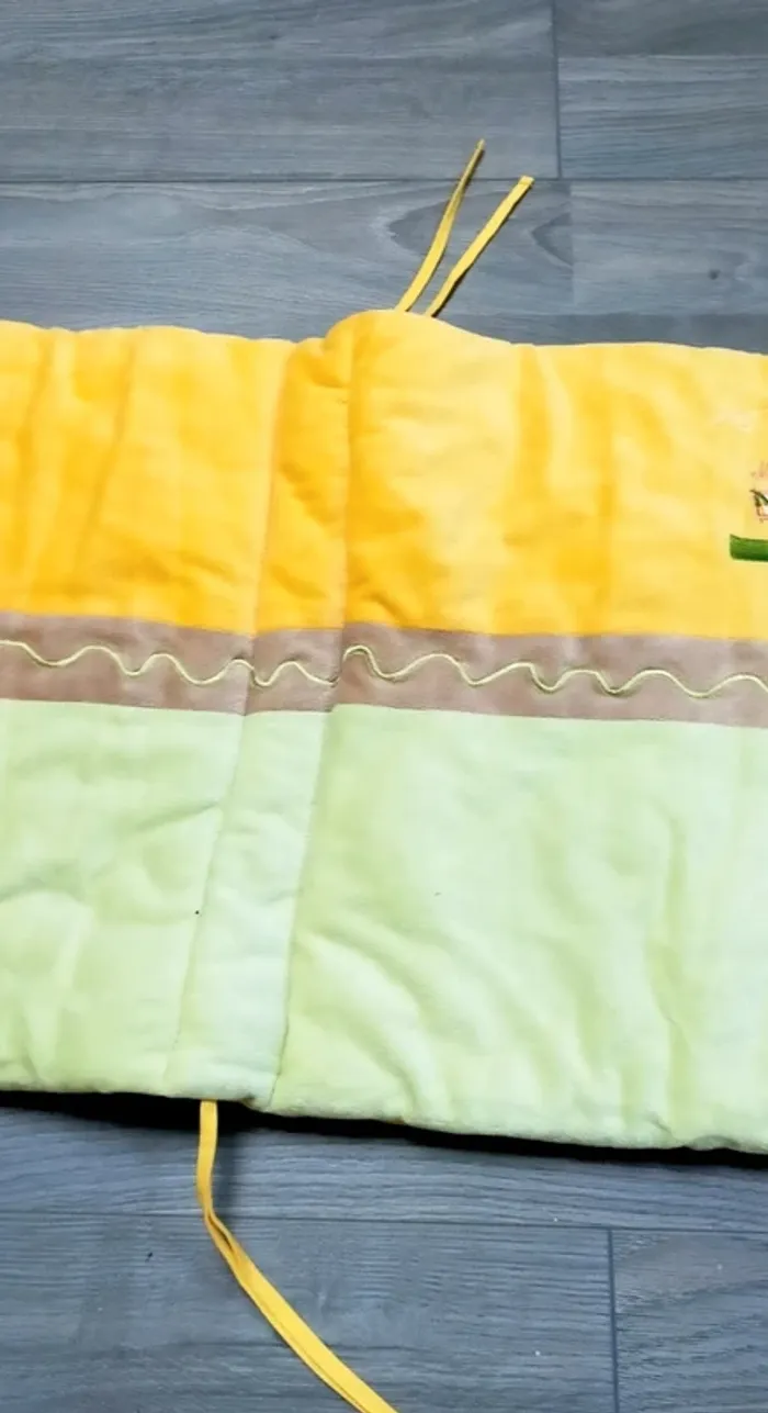 Ensemble turbulette, tour de lit et couverture garçon Ours au jardin - photo numéro 6