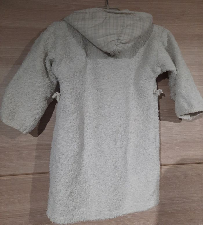 Peignoir de bain taille 24 mois - photo numéro 2