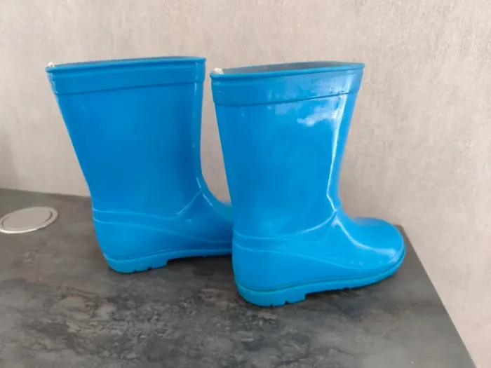 Botte en caoutchouc pointure 28-29 bleue - photo numéro 2