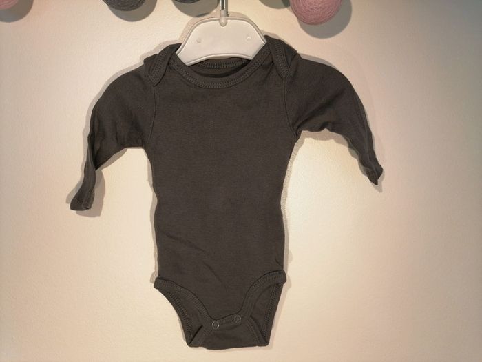 Bodies gris - photo numéro 3