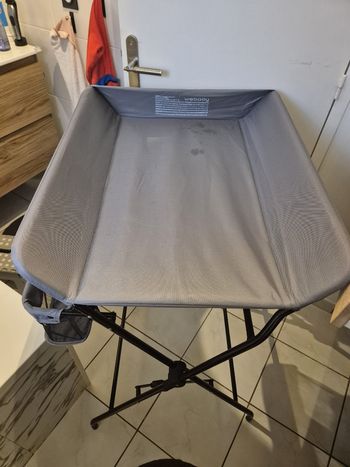 Table a langer pliante neuve