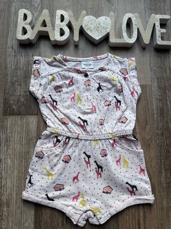 - Combishort Tape à l’œil        - 6 mois - Très bon état