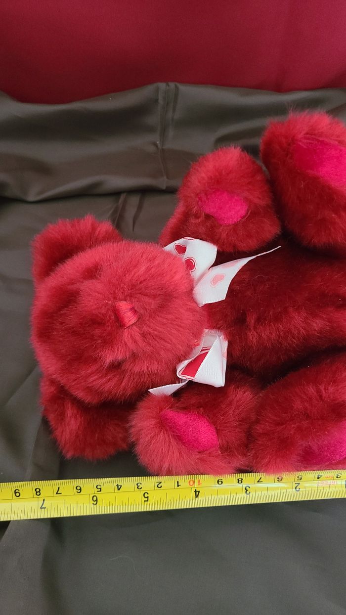Ours en peluche vintage DanDee en velours rouge avec cœur - photo numéro 4