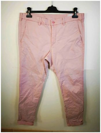 C34 pantalon rose Uniqlo W35