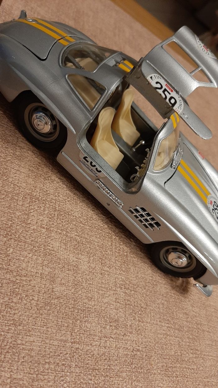 Voiture 1/24 - photo numéro 4