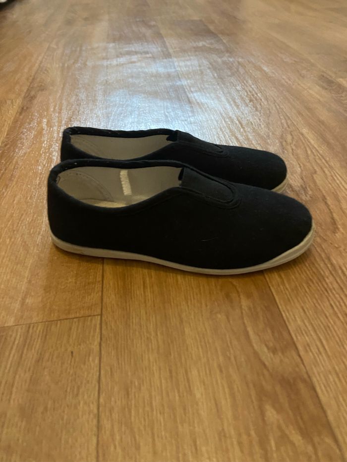 Chaussons noirs 26 - photo numéro 4