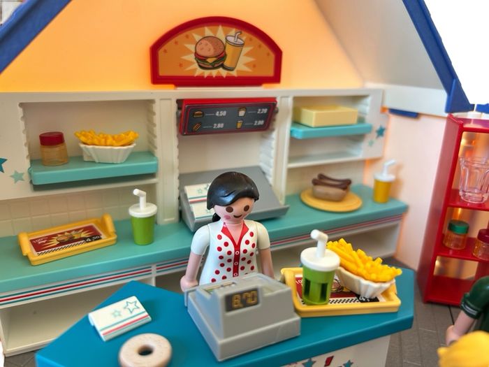 Playmobil City Life 70111 - photo numéro 2