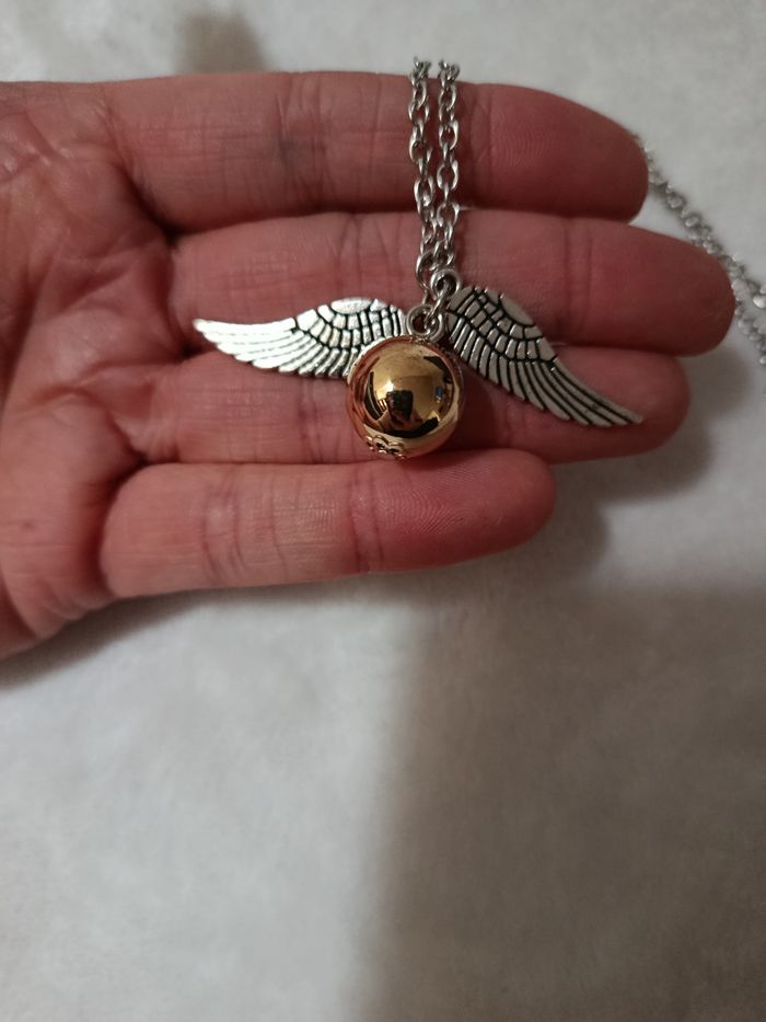 A saisir, beau collier " Harry Potter , vif d'or "  ( bien lire svp ) - photo numéro 3