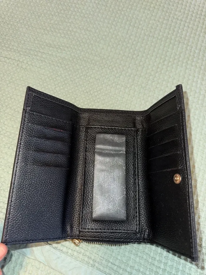 Portefeuille noir pour femme - photo numéro 2