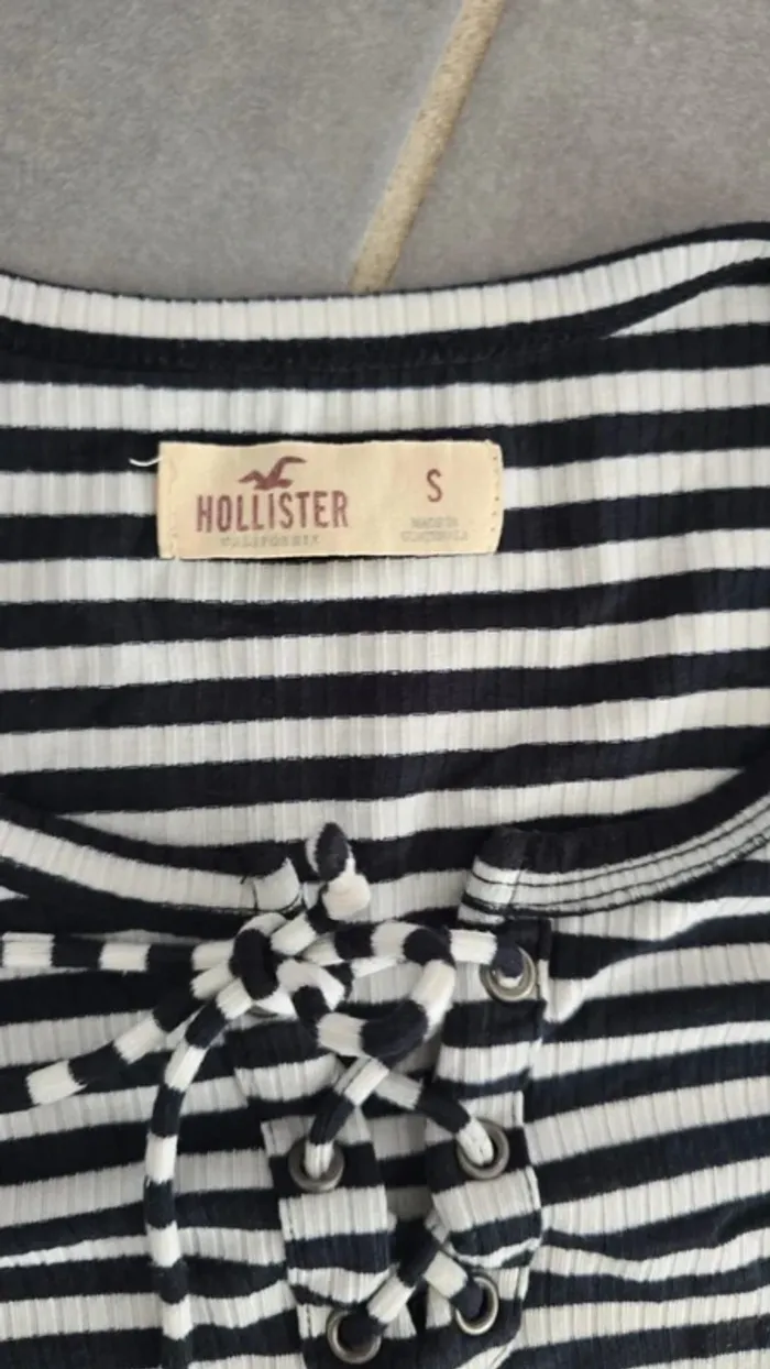 Tee shirt rayé Hollister - photo numéro 3