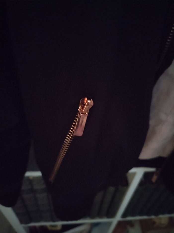 Jolie veste "Punkids" très peu portée - photo numéro 2