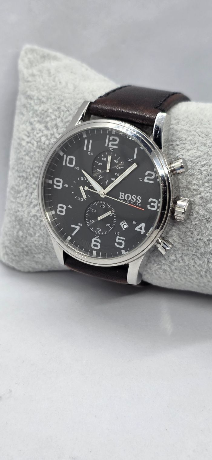 Montre Hugo Boss homme - photo numéro 3