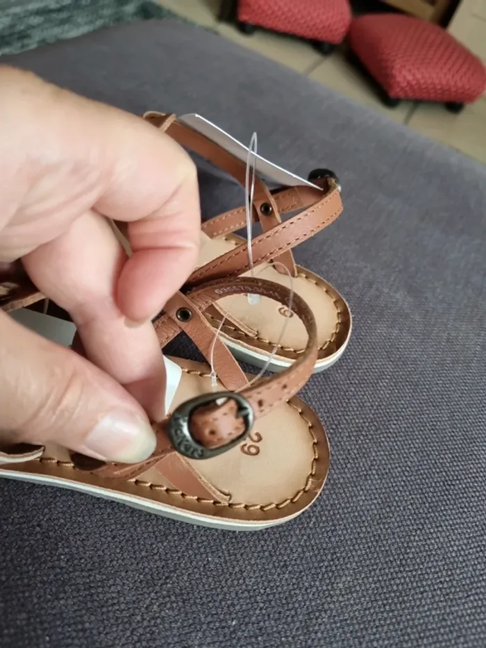 Sandales kickers neuves taille 29 - photo numéro 3