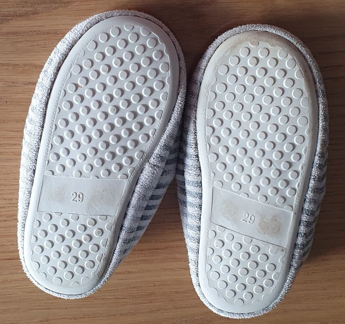 Chaussons pointure 29 - photo numéro 2