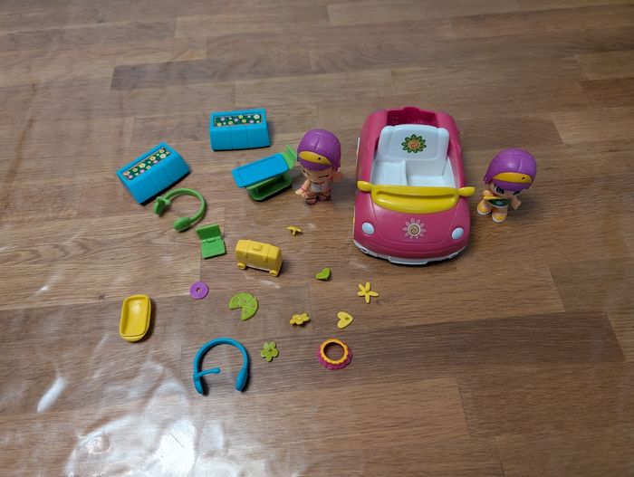 Voiture PinyPon avec personnages et accessoires - photo numéro 7