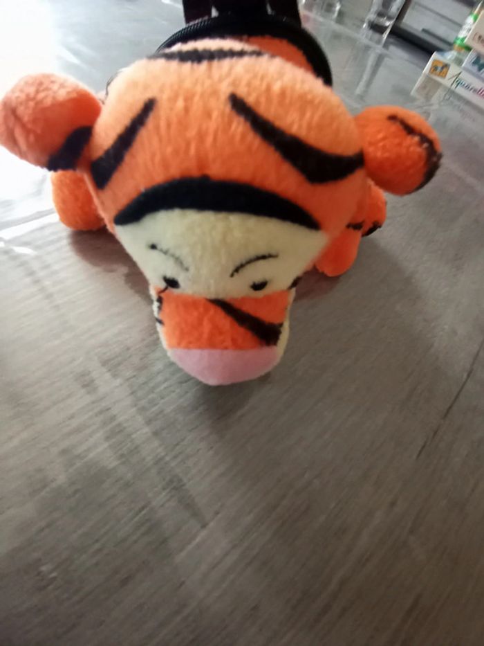 Tigrou avec sac à dos - photo numéro 2