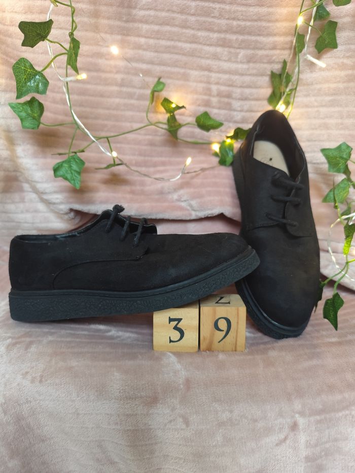 Chaussures noires 39