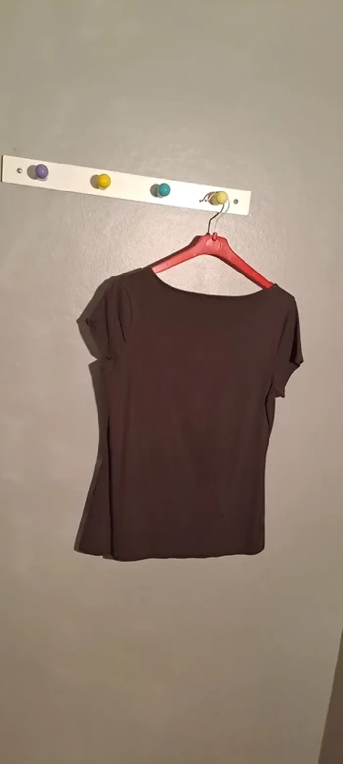 T Shirt femme marron manches courtes - Marque Ann Taylor - Taille 38 - Très bon état. - photo numéro 7