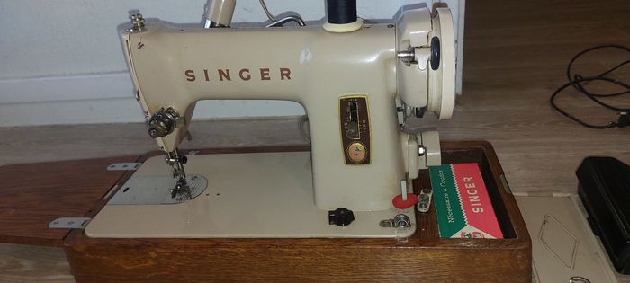 Machine à coudre singer ancienne - photo numéro 5