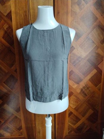 Débardeur gris foncé