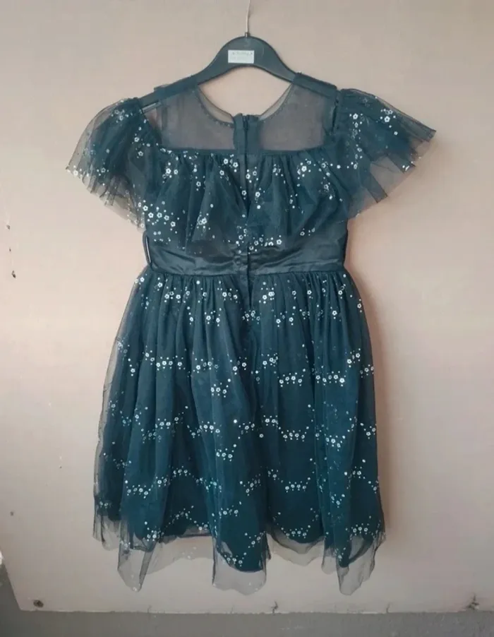 🔴Robe taille 6 ans - photo numéro 4