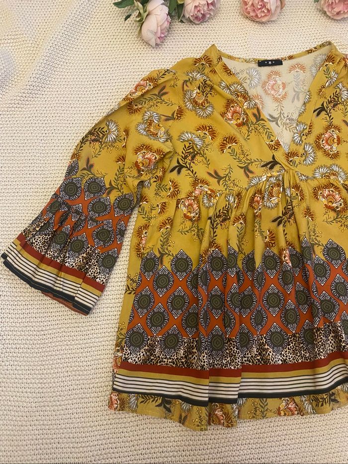 Blouse fleuri aux motifs colorés, très bon état , taille 38 - photo numéro 4