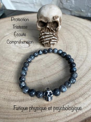 Bracelet tête de mort en larvikite 21 cm , lithothérapie