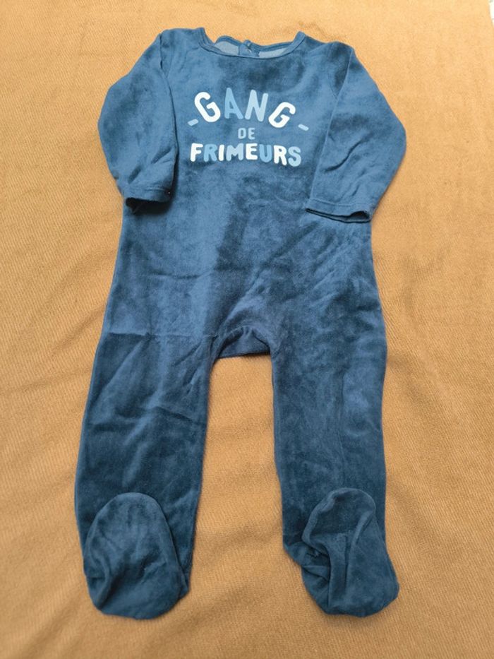 Pyjamas velours 18 mois - photo numéro 7