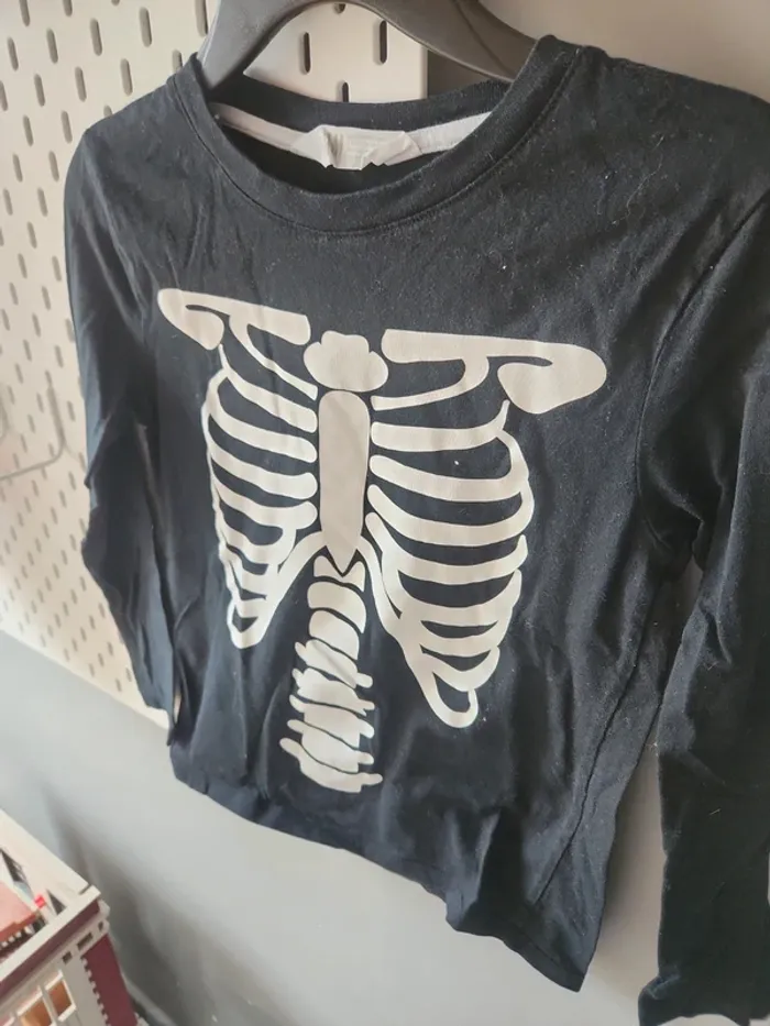 Tshirt ML halloween h&m - photo numéro 2