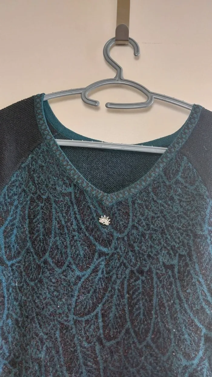 Pull BONOBO taille S - photo numéro 2