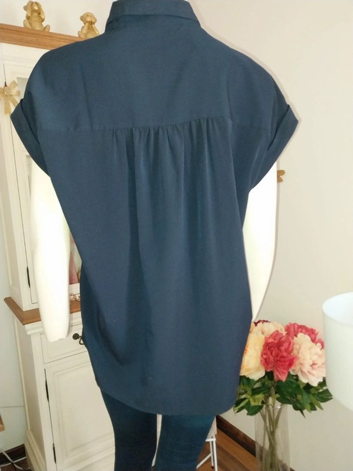 Blouse / chemise/ chemisier manches courtes bleu marine état neuf by Mango - photo numéro 9