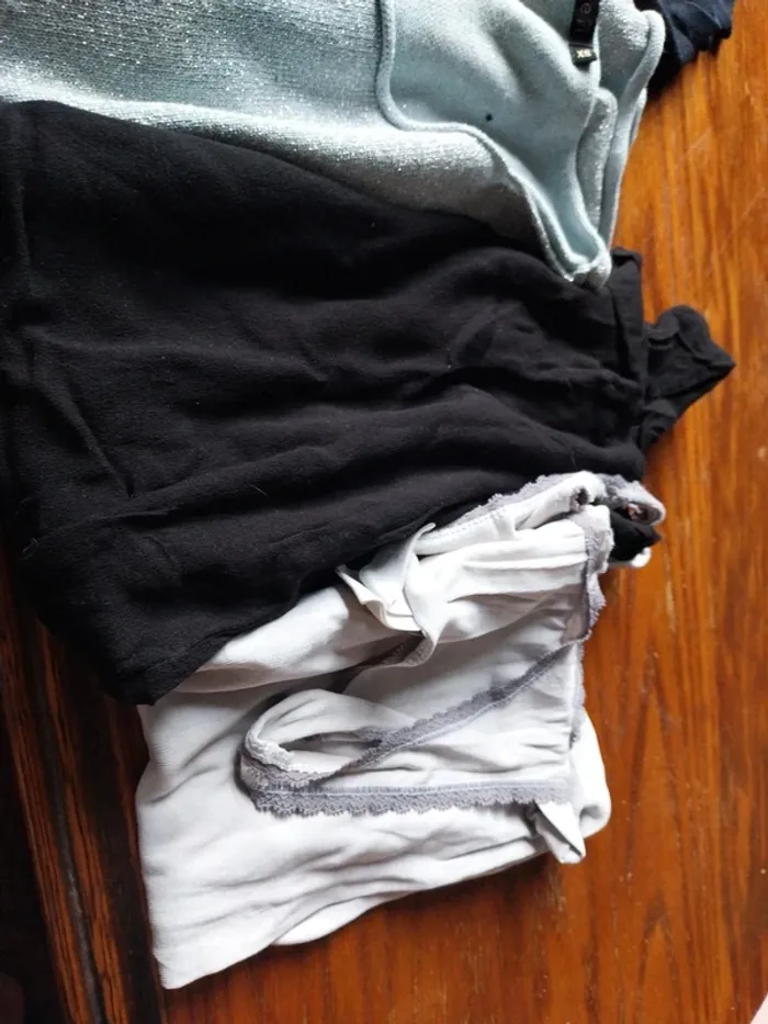 Lots T-shirt Taille Xs - photo numéro 3