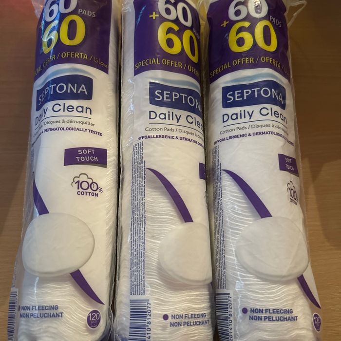 Lot de 3 Pâquets de coton démaquillant neuf