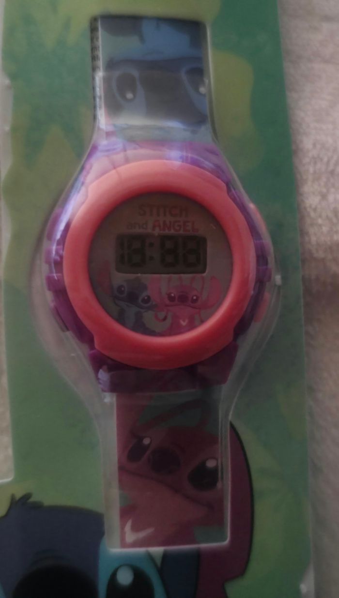 Montre numérique Stitch et Angel - photo numéro 2