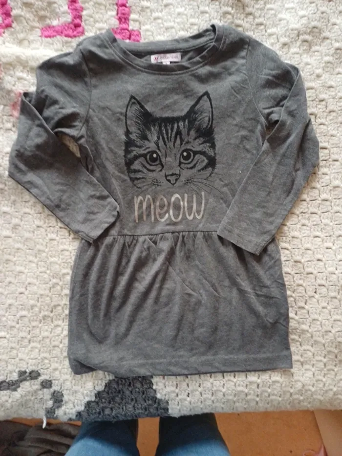 Robe fine chat