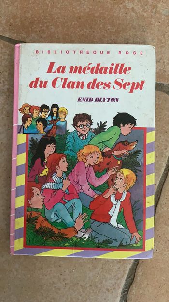 La médaille du clan des 7