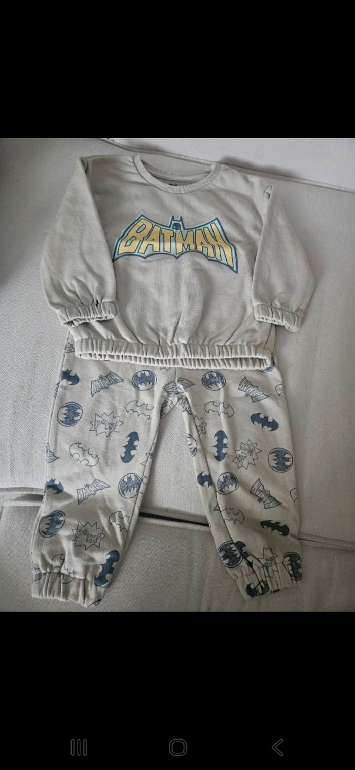 - Ensemble Batman.🌺