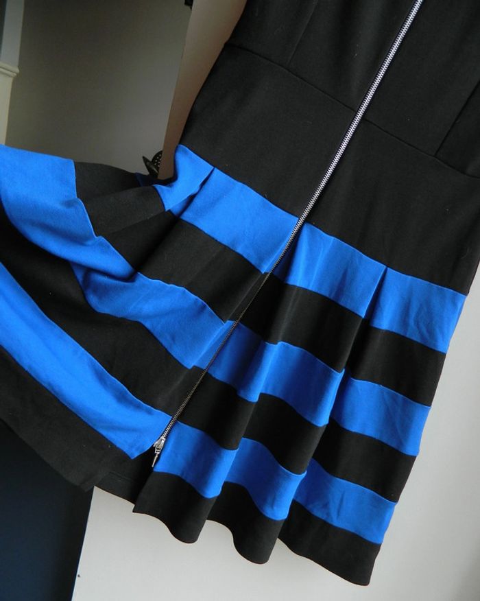 Robe plissée T 38 "Kortas" - photo numéro 4