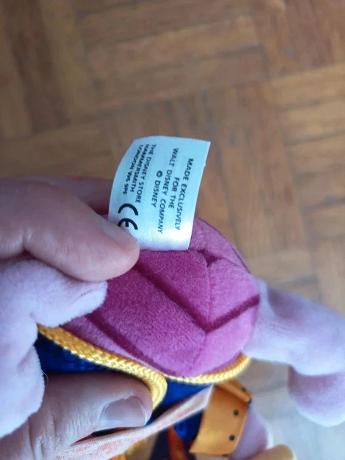 Peluche porcinet roi disney - photo numéro 3