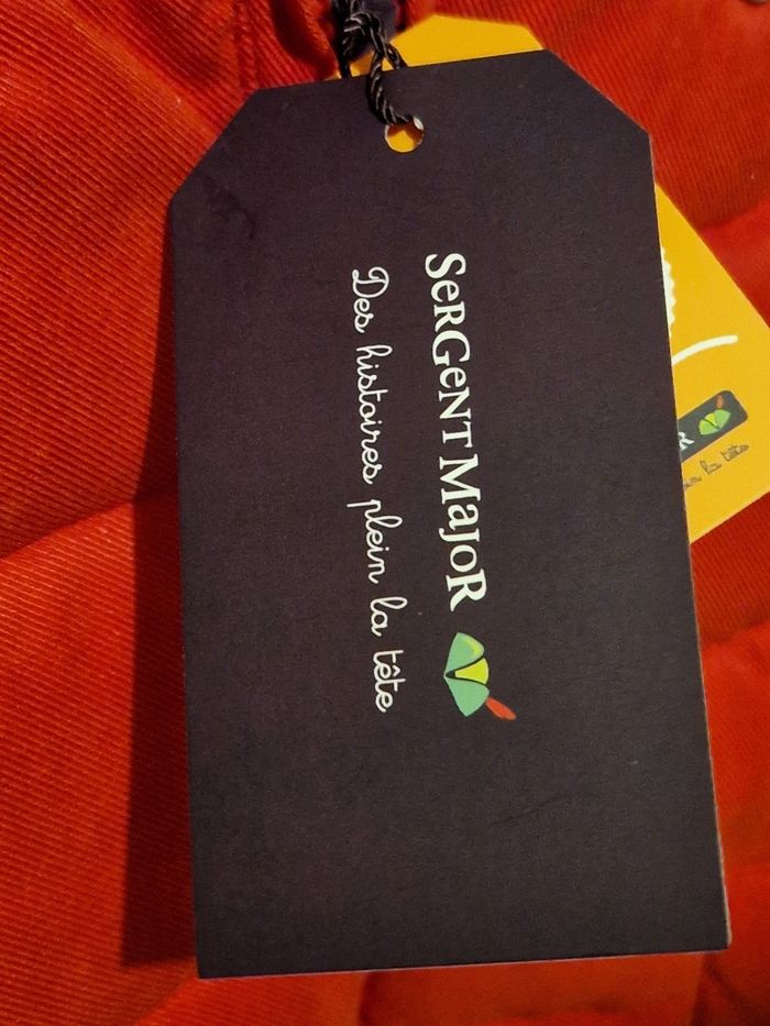 Doudoune tissu rouge sergent major neuve 2ans - photo numéro 4