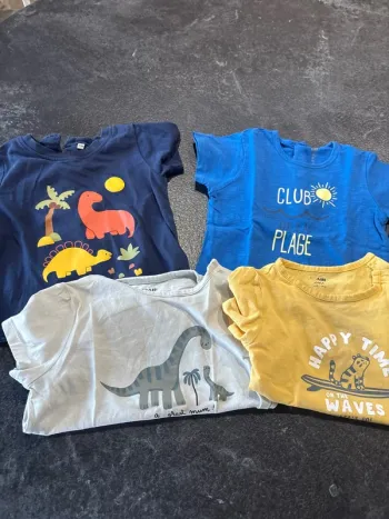 Lot de 4 tee shirts manches courtes 2 ans